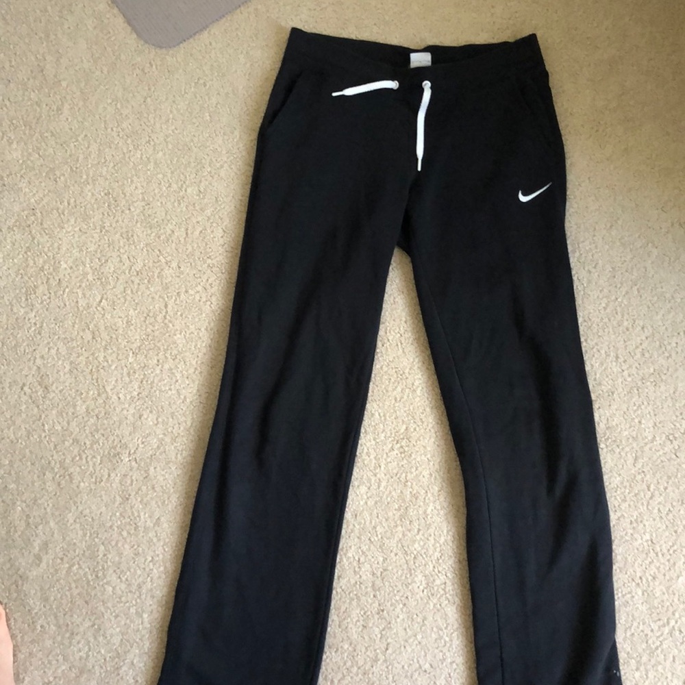 Nike lounge pants